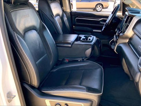 Used 2019 RAM 1500 Laramie image 9