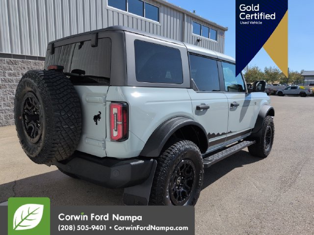 Certified 2022 Ford Bronco Wildtrak AWD/4WD image 3