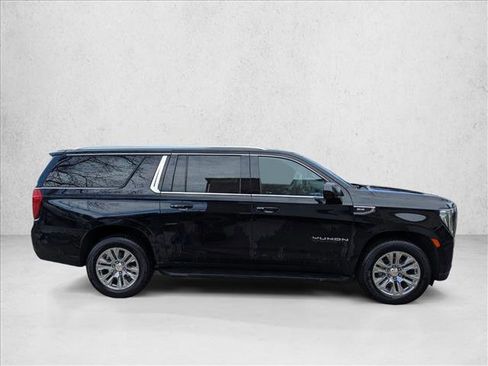 Used 2021 GMC Yukon XL SLE image 4