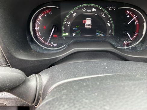 Used 2023 Toyota RAV4 LE FWD image 22
