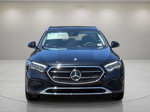 New 2025 Mercedes-Benz E 450 4MATIC All-Terrain Wagon image 9