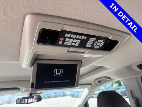 Used 2014 Honda Odyssey Touring image 19