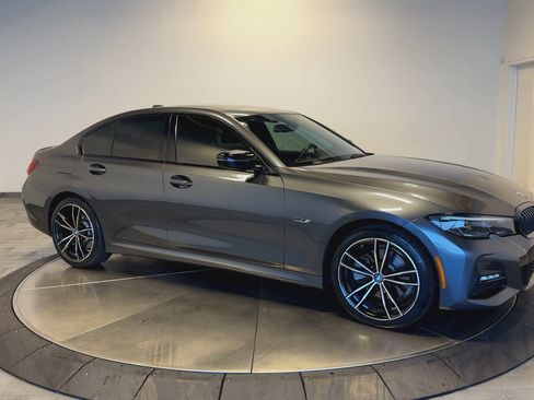 Used 2022 BMW 330e xDrive 330e xDrive w/ M Sport Package image 2