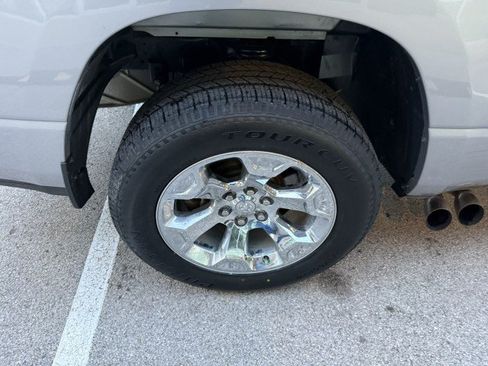 Used 2022 RAM 1500 Big Horn AWD/4WD image 13