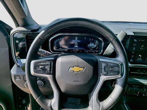 Used 2024 Chevrolet Silverado 2500 LT AWD/4WD image 13