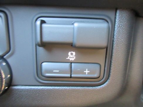 New 2026 GMC Yukon XL Elevation w/ Elevation Premium Package AWD/4WD image 19