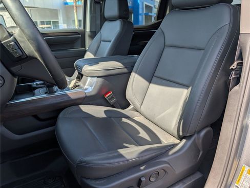 Used 2025 GMC Sierra 1500 SLT w/ SLT Premium Plus Package AWD/4WD image 11