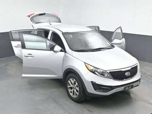 Used 2016 Kia Sportage LX AWD/4WD image 48