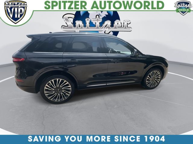 Used 2022 Lincoln Corsair AWD w/ Premium Package image 11