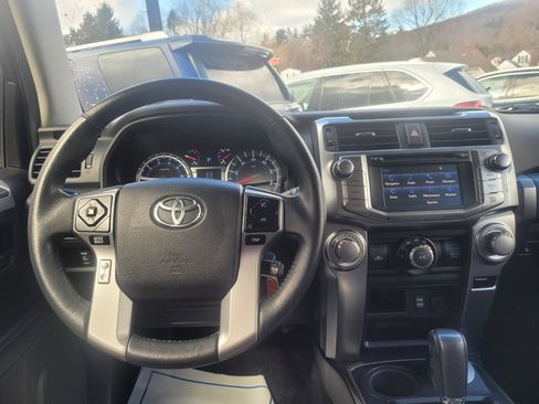 Used 2018 Toyota 4Runner SR5 image 15