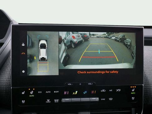 Used 2023 Subaru Solterra AWD image 33