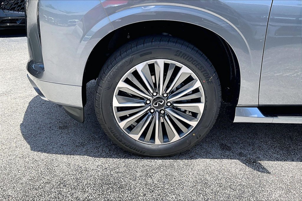 New 2027 INFINITI QX80 Luxe RWD image 16