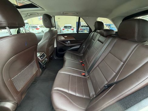 Used 2022 Mercedes-Benz GLE 350 4MATIC image 24