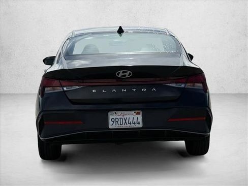Certified 2024 Hyundai Elantra SEL FWD image 6