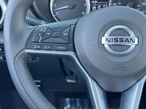 Used 2020 Nissan Versa S image 19