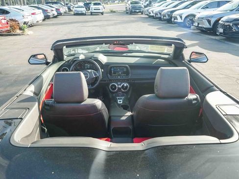 Used 2023 Chevrolet Camaro LT w/ Technology Package image 10