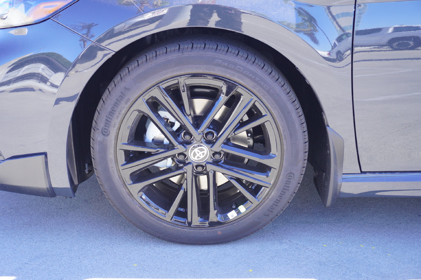 Used 2026 Toyota Camry SE w/ Multimedia Upgrade Package FWD image 19
