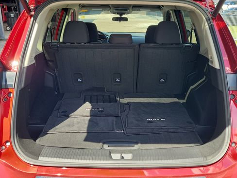 Certified 2026 Nissan Rogue SV FWD image 7