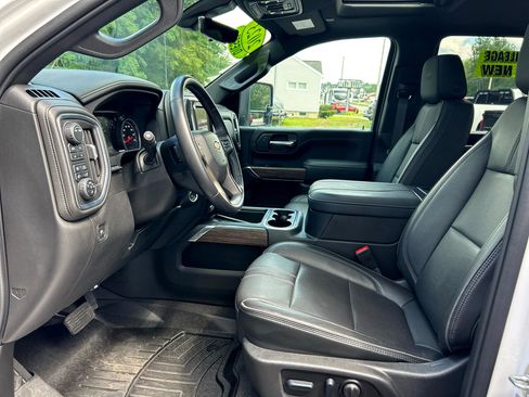 Used 2023 Chevrolet Silverado 3500 High Country image 15