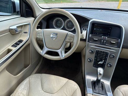 Used 2013 Volvo XC60 T6 image 33