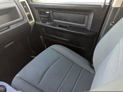 Used 2018 RAM 1500 Express w/ Express Value Package image 13