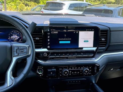 Used 2024 Chevrolet Silverado 2500 LTZ w/ LTZ Plus Package image 6