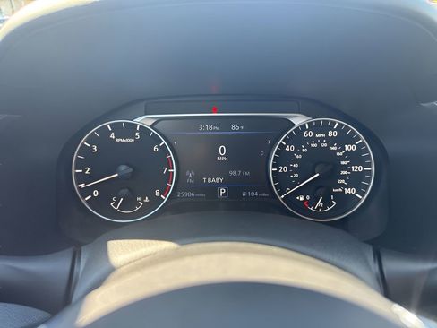 Used 2024 Nissan Altima 2.5 SR AWD/4WD image 21
