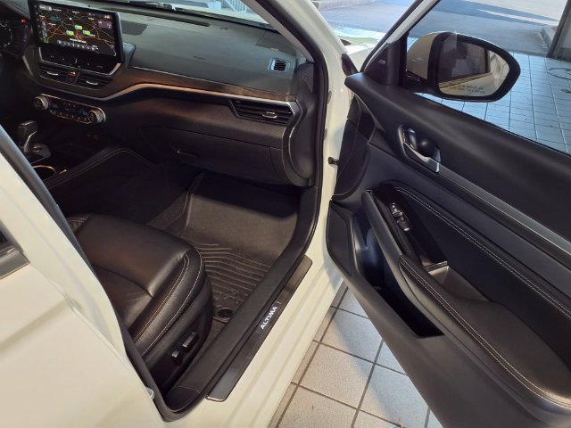 Used 2023 Nissan Altima 2.5 SL AWD/4WD image 24