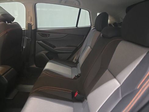 Used 2021 Subaru Crosstrek 2.0i Premium w/ Moonroof Package AWD/4WD image 9