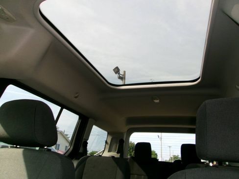 Used 2016 Ford Transit Connect XLT FWD image 6