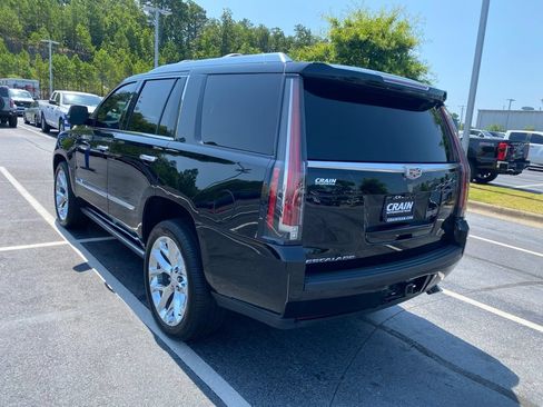 Used 2019 Cadillac Escalade Platinum AWD/4WD image 5