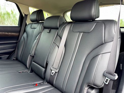 Used 2024 Genesis GV80 2.5T image 16