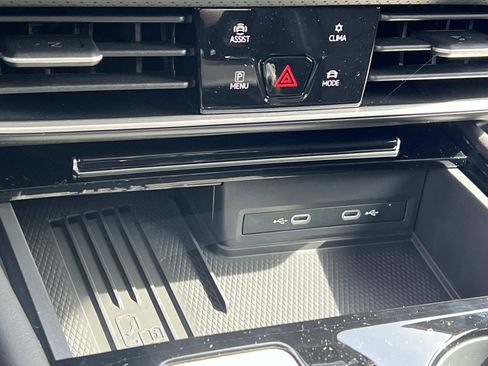 New 2026 Volkswagen Atlas SE image 24