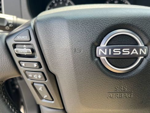 Used 2024 Nissan Frontier SV w/ SV Convenience Package RWD image 23