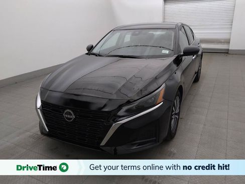 Used 2025 Nissan Altima 2.5 SV FWD image 1