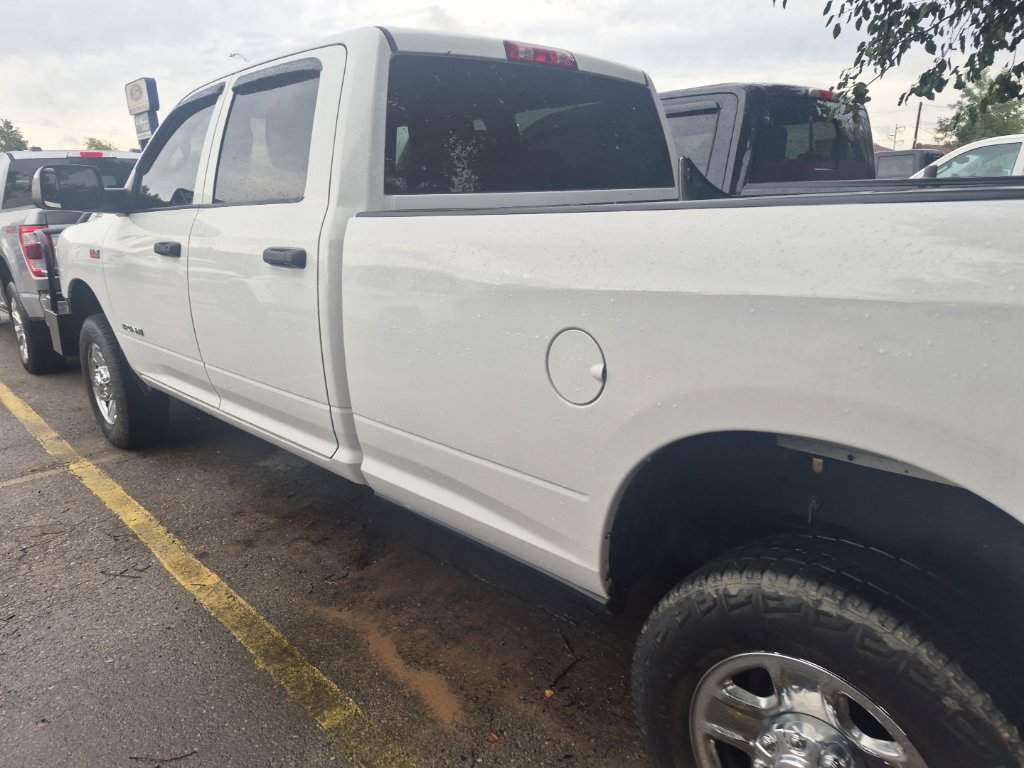 Used 2022 RAM 3500 Tradesman w/ Chrome Appearance Group AWD/4WD image 16