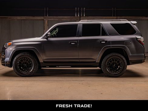 Used 2021 Toyota 4Runner Nightshade image 5