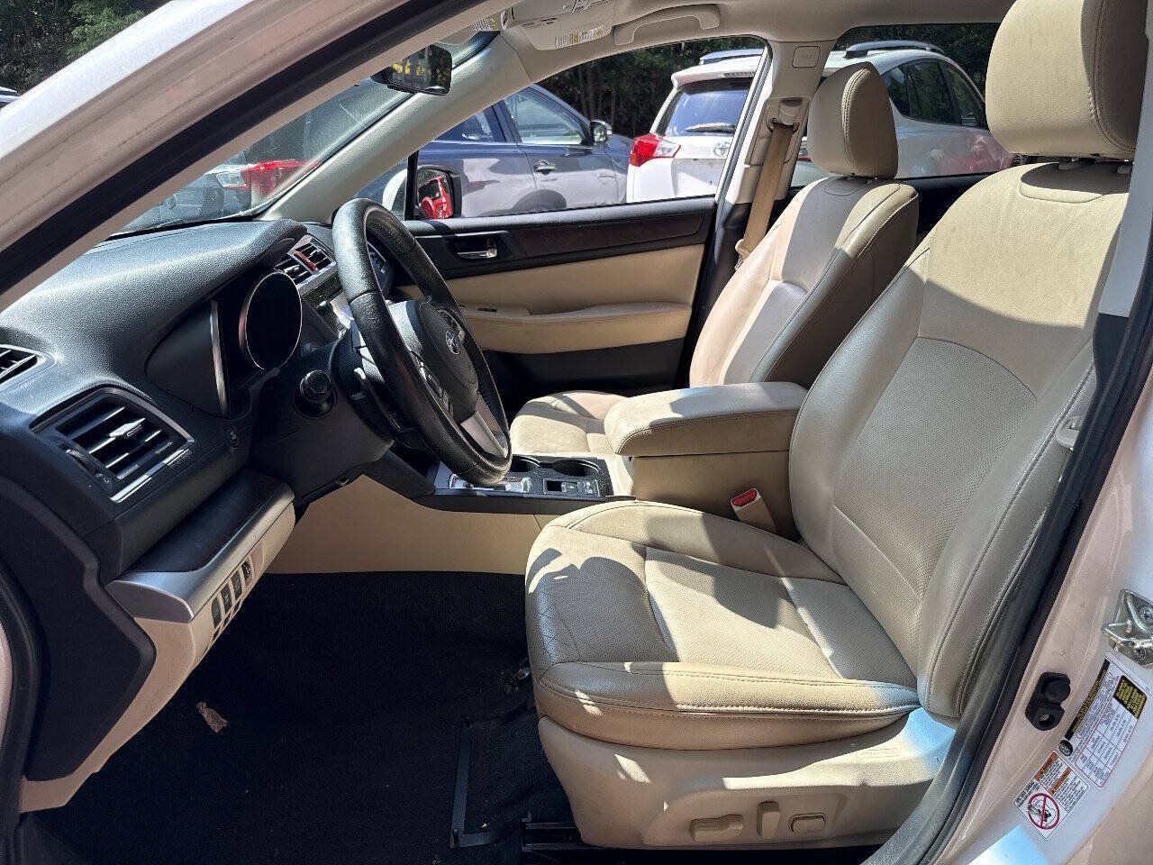 Used 2017 Subaru Outback 2.5i Limited AWD/4WD image 11