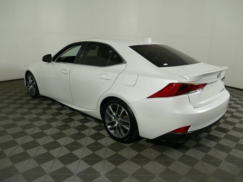 Used 2018 Lexus IS 300 AWD image 5