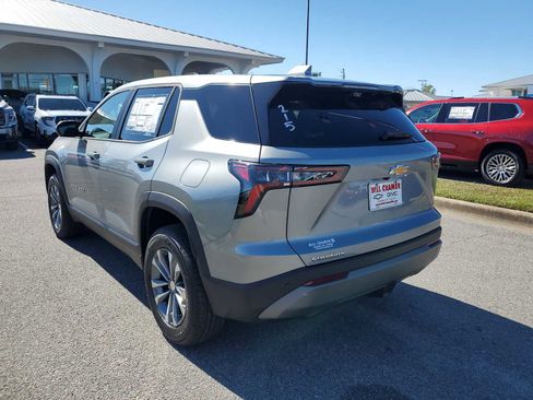 New 2026 Chevrolet Equinox LT w/ Safety and Technology Package image 3