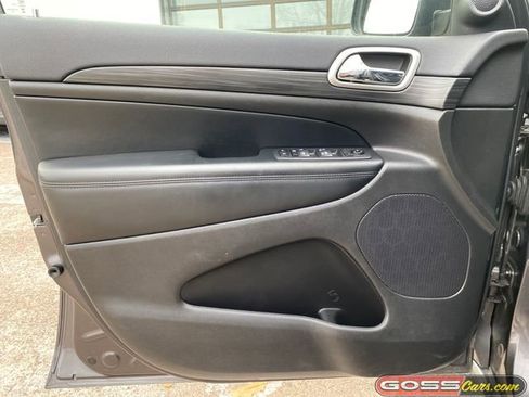 Used 2019 Jeep Grand Cherokee Altitude image 22