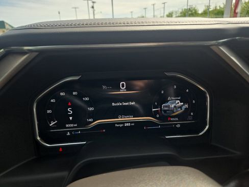 Used 2025 GMC Sierra 3500 Denali w/ Denali Reserve Package AWD/4WD image 15