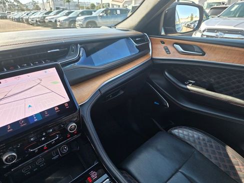 Used 2022 Jeep Grand Cherokee L Summit image 36