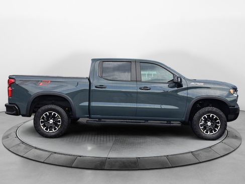 Used 2025 Chevrolet Silverado 1500 ZR2 w/ Technology Package AWD/4WD image 8