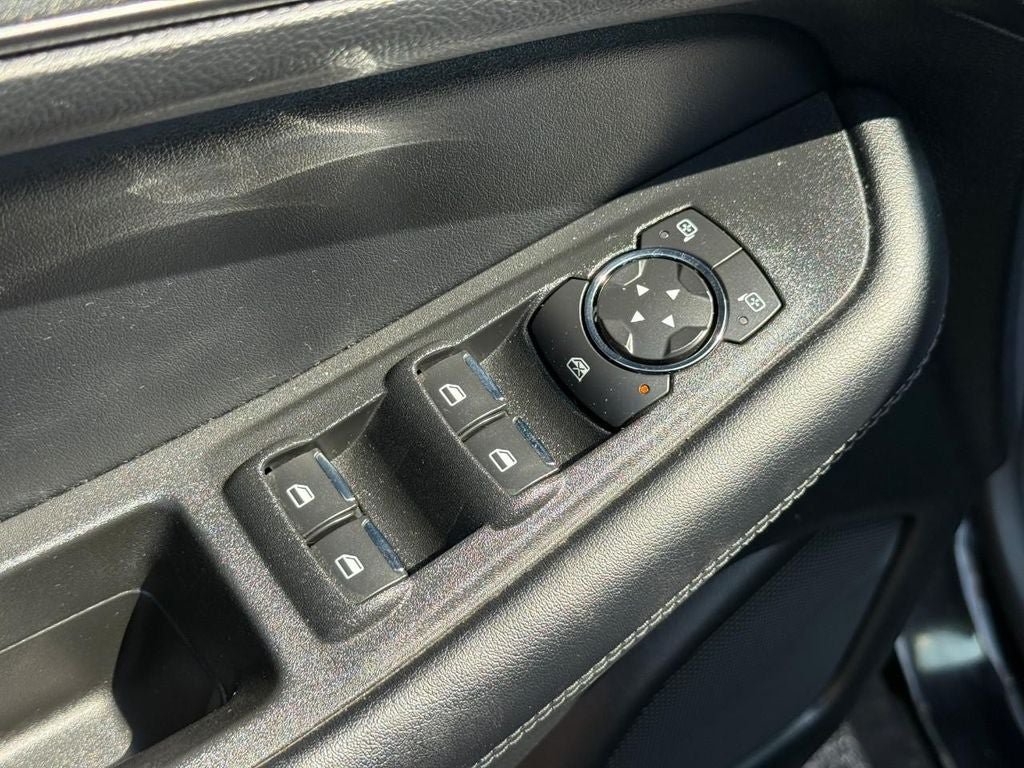Used 2022 Ford Edge SE AWD/4WD image 17