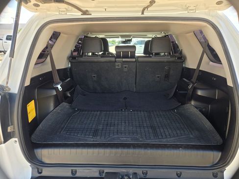Used 2022 Toyota 4Runner SR5 Premium w/ Moonroof Package AWD/4WD image 20
