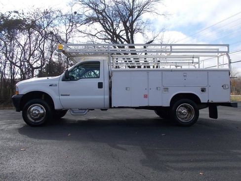 Used 2004 Ford F450 XL image 2