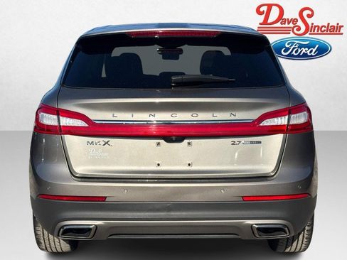 Used 2016 Lincoln MKX Reserve w/ Climate Package image 8