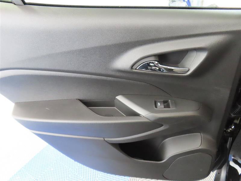 Used 2024 Chevrolet Trax RS FWD image 23