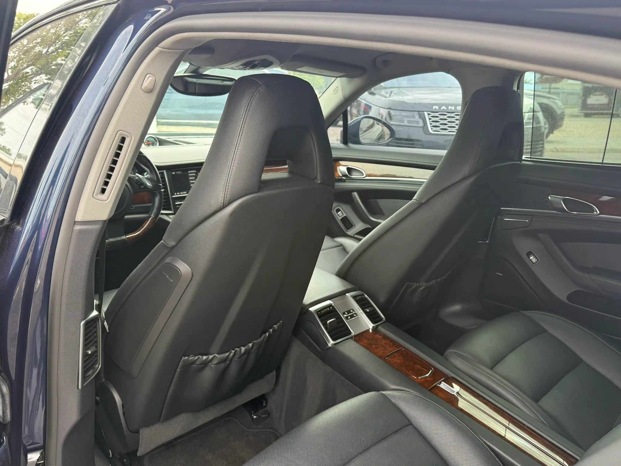 Used 2012 Porsche Panamera image 17